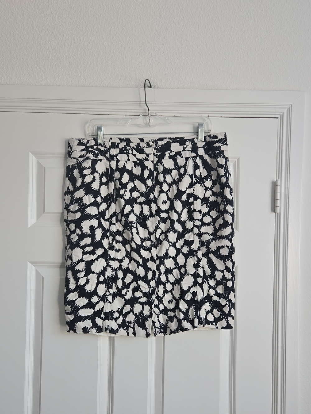 Black & White Printed Mini Skirt - Picture 5 of 10